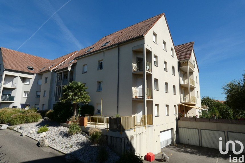 Apartment 2 rooms of 53 m² in Village-Neuf (68128)