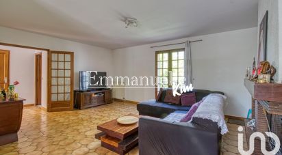 House 9 rooms of 162 m² in Persan (95340)