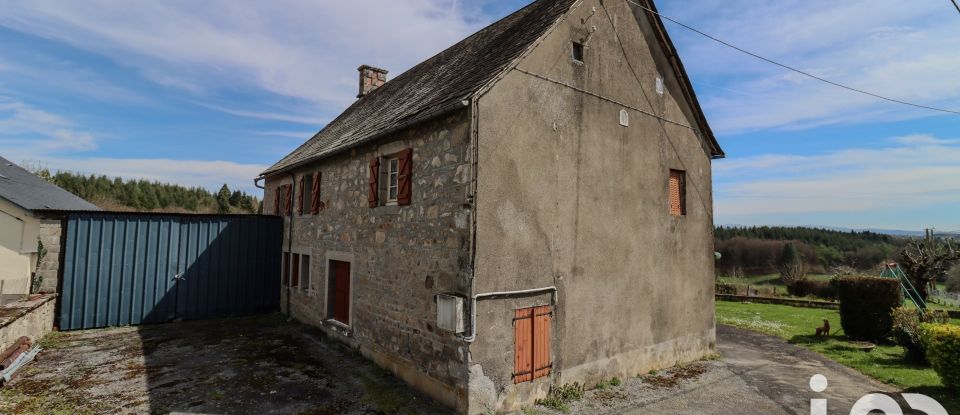 Traditional house 6 rooms of 114 m² in Saint-Victour (19200)