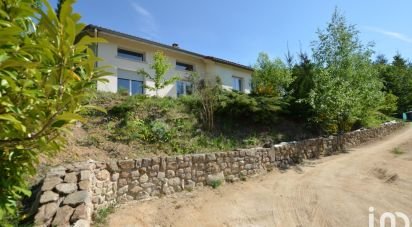 House 4 rooms of 147 m² in Luriecq (42380)
