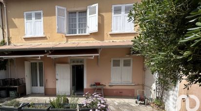 House 5 rooms of 151 m² in Avignon (84000)