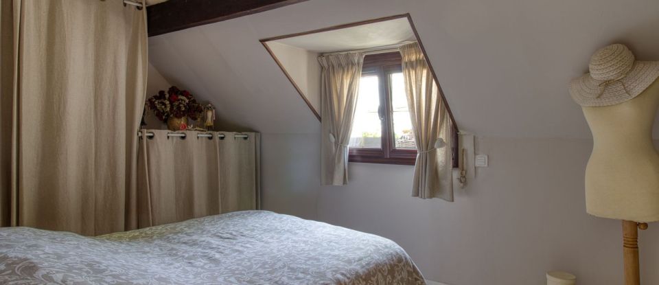 House 5 rooms of 92 m² in Nerville-la-Forêt (95590)