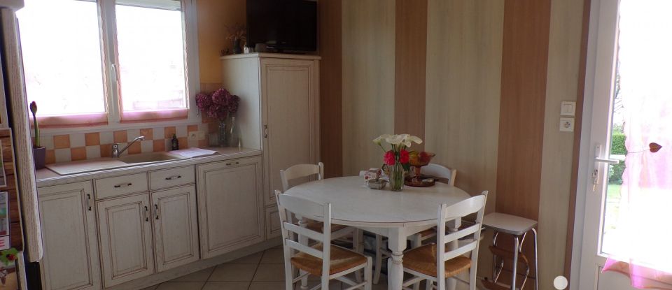 House 6 rooms of 120 m² in Beaurepaire (85500)