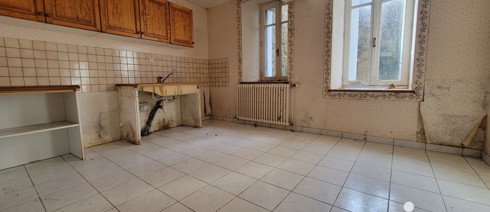 Town house 3 rooms of 100 m² in Pouzauges (85700)