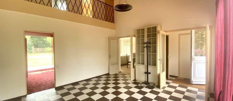 Architect house 12 rooms of 161 m² in Rennes (35700)
