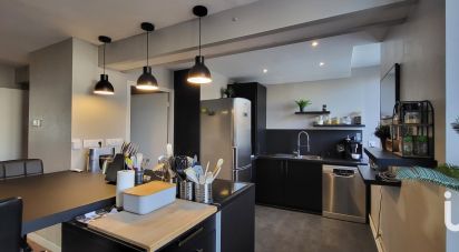 Appartement 4 pièces de 100 m² à Cholet (49300)