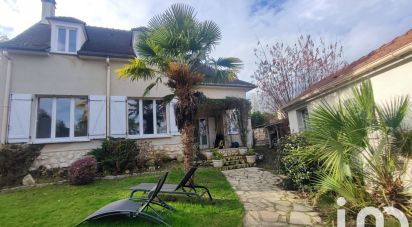 Traditional house 7 rooms of 185 m² in Écouen (95440)