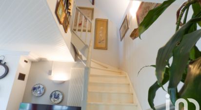 Traditional house 7 rooms of 167 m² in Écouen (95440)
