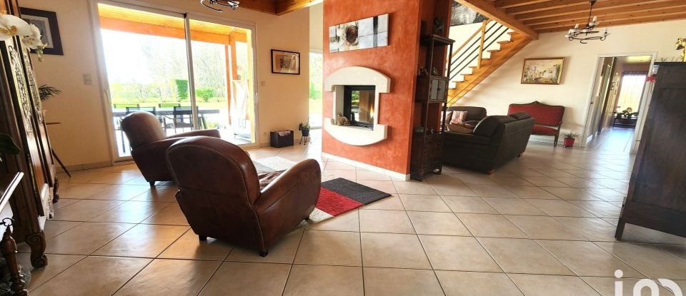 House 6 rooms of 230 m² in Bergerac (24100)