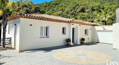 House 5 rooms of 200 m² in Cavalaire-sur-Mer (83240)