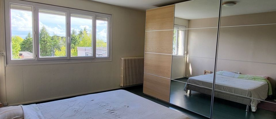 Apartment 6 rooms of 116 m² in Saint-Herblain (44800)
