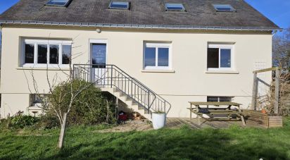 House 6 rooms of 135 m² in Nivillac (56130)