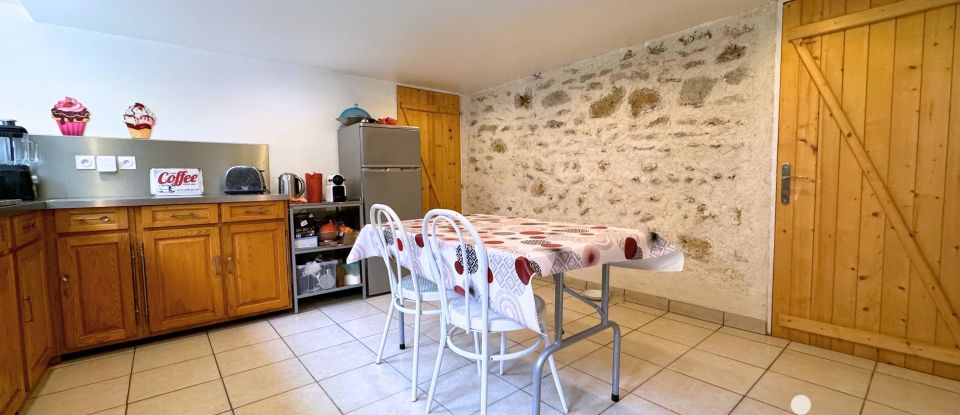 Maison traditionnelle 7 pièces de 140 m² à Draveil (91210)