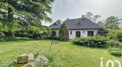 Traditional house 7 rooms of 141 m² in Corbeil-Essonnes (91100)