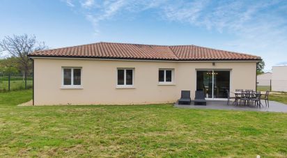 House 6 rooms of 116 m² in Chapelle-Viviers (86300)