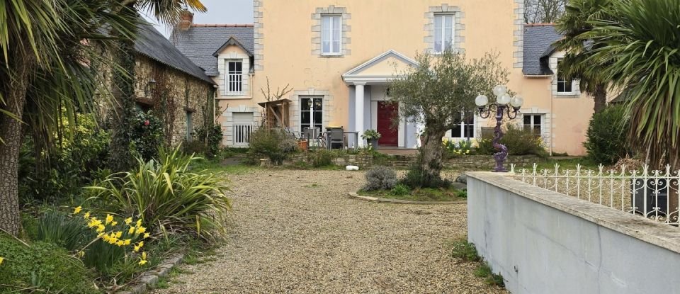 Maison traditionnelle 5 pièces de 225 m² à Sainte-Reine-de-Bretagne (44160)