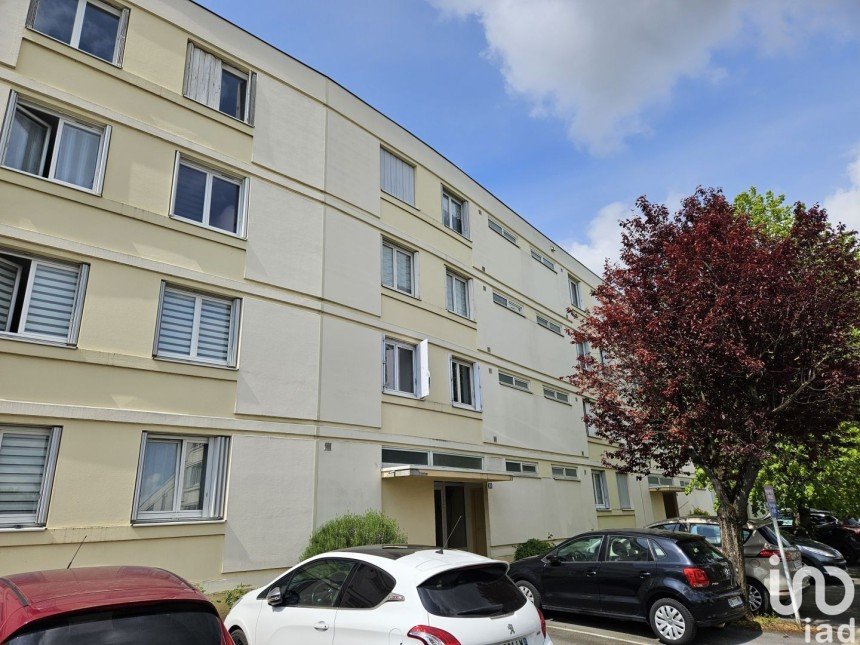 Appartement 4 pièces de 77 m² à Châlons-en-Champagne (51000)