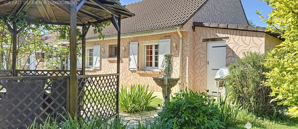 Traditional house 8 rooms of 130 m² in Courtenay (45320)