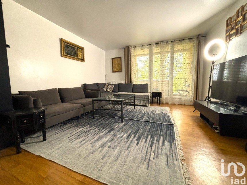 Appartement 5 pièces de 107 m² à Corbeil-Essonnes (91100)