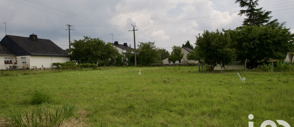 Land of 2,363 m² in Vernoil-le-Fourrier (49390)