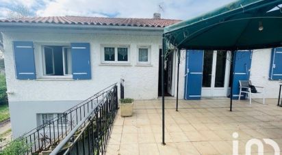 Traditional house 6 rooms of 160 m² in Saint-Sulpice-et-Cameyrac (33450)