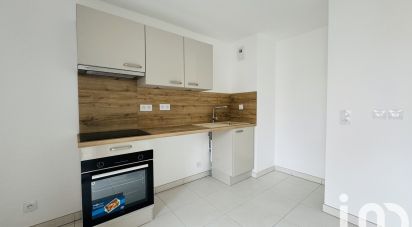 Apartment 3 rooms of 63 m² in Dammarie-les-Lys (77190)