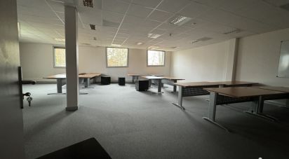 Offices of 890 m² in Pau (64000)