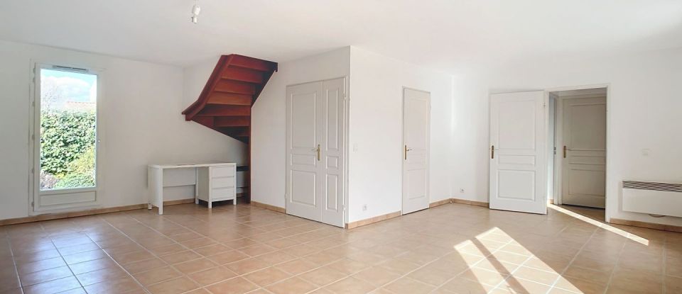 Maison 5 pièces de 126 m² à Le Puy-Sainte-Réparade (13610)