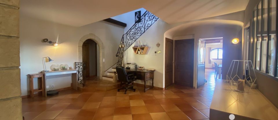 Traditional house 5 rooms of 200 m² in Le Pouget (34230)