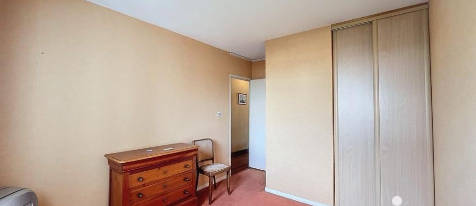 Apartment 3 rooms of 76 m² in Villenave-d'Ornon (33140)