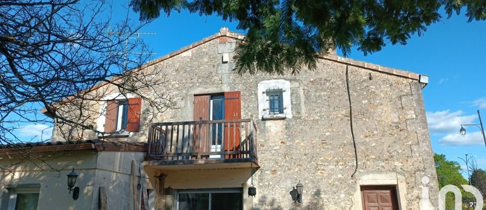 Town house 7 rooms of 148 m² in Montendre (17130)