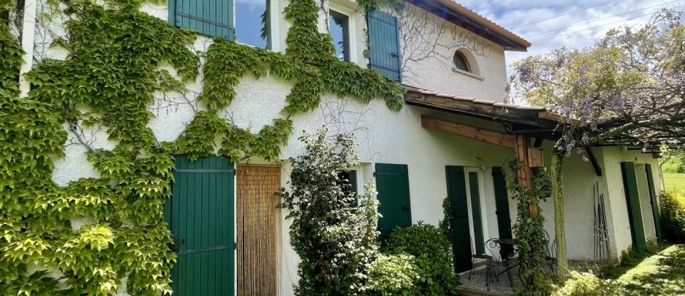 Traditional house 5 rooms of 156 m² in Eclassan (07370)