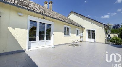 Maison 5 pièces de 136 m² à Chevannes (89240)