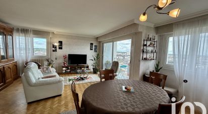 Appartement 4 pièces de 82 m² à Tours (37000)