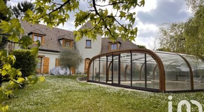 Maison traditionnelle 9 pièces de 276 m² à Claye-Souilly (77410)