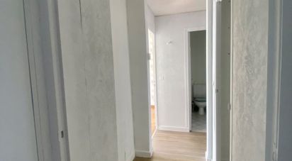 Apartment 4 rooms of 84 m² in Pau (64000)
