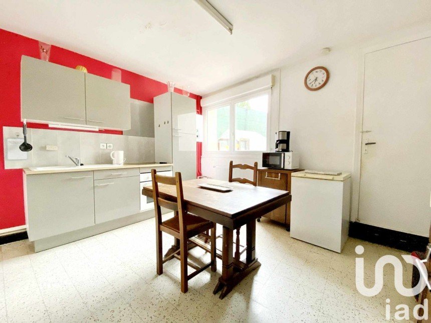 Town house 4 rooms of 82 m² in Fauquembergues (62560)