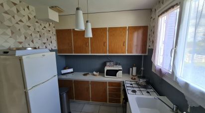 House 6 rooms of 100 m² in Beton-Bazoches (77320)