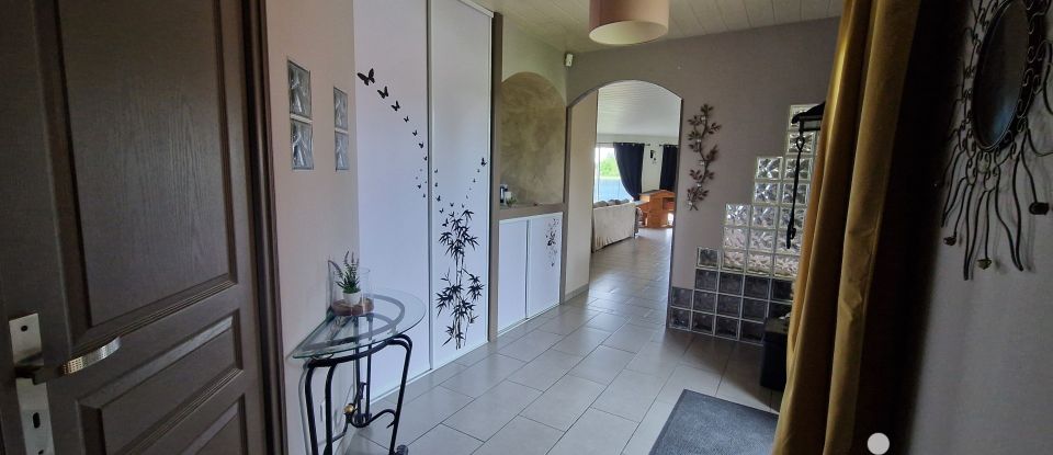Traditional house 11 rooms of 352 m² in Roncherolles-en-Bray (76440)