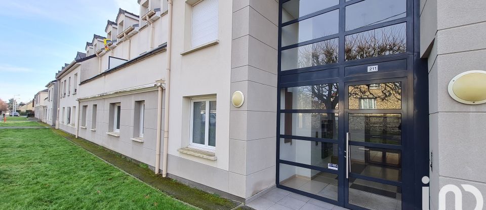 Apartment 3 rooms of 63 m² in Moissy-Cramayel (77550)