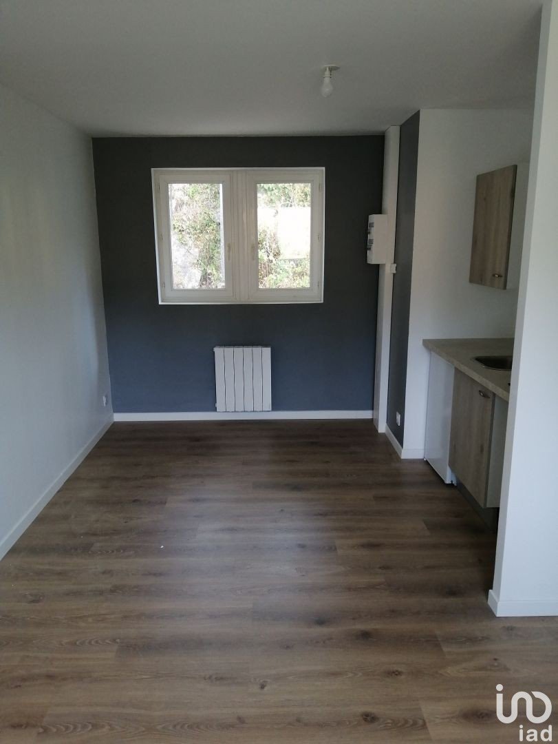 Apartment 1 room of 20 m² in Vire Normandie (14500)