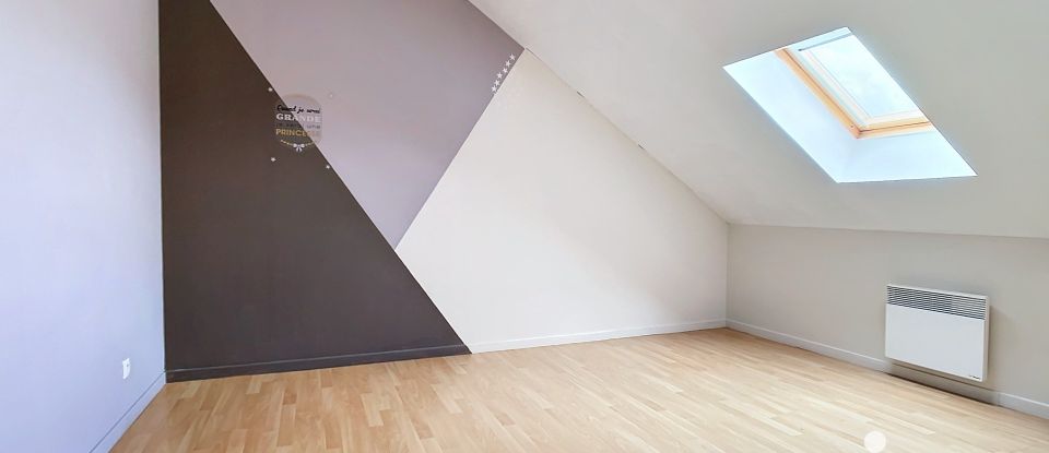 Maison 6 pièces de 115 m² à Richebourg (62136)