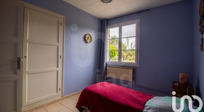 House 8 rooms of 191 m² in Saint-Julien-en-Born (40170)