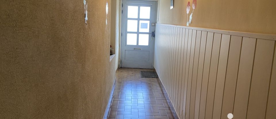 Town house 3 rooms of 43 m² in Désertines (03630)