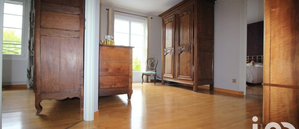 House 7 rooms of 172 m² in Reims (51100)