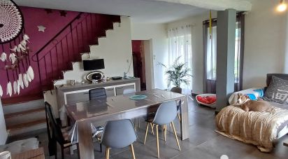 Country house 4 rooms of 118 m² in Thorigny-sur-Oreuse (89260)