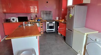 Country house 4 rooms of 118 m² in Thorigny-sur-Oreuse (89260)