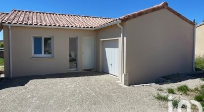 House 3 rooms of 67 m² in Sainte-Cécile-les-Vignes (84290)