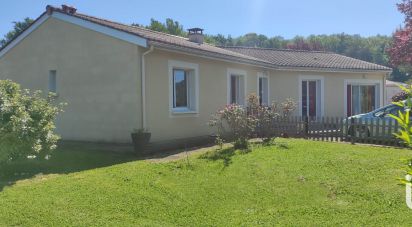 Maison de village 5 pièces de 110 m² à Les Lèves-et-Thoumeyragues (33220)