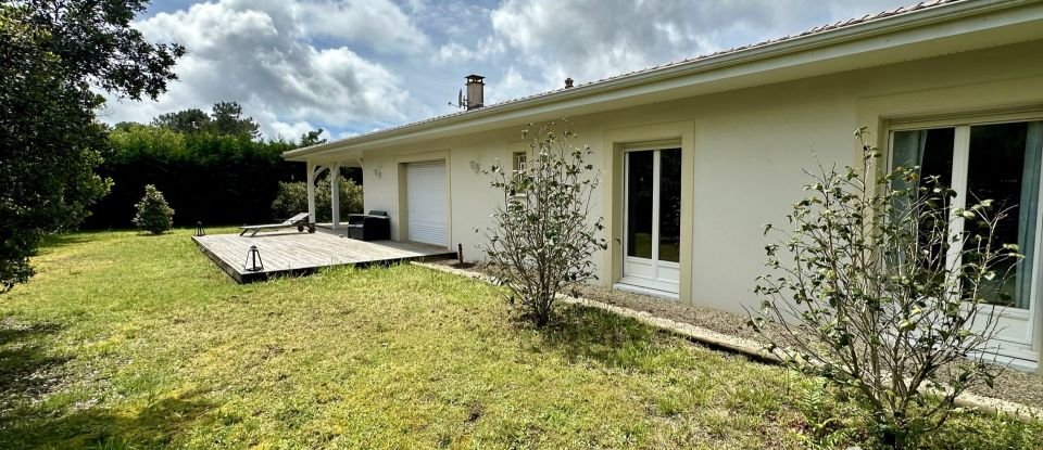 House 5 rooms of 132 m² in Arès (33740)